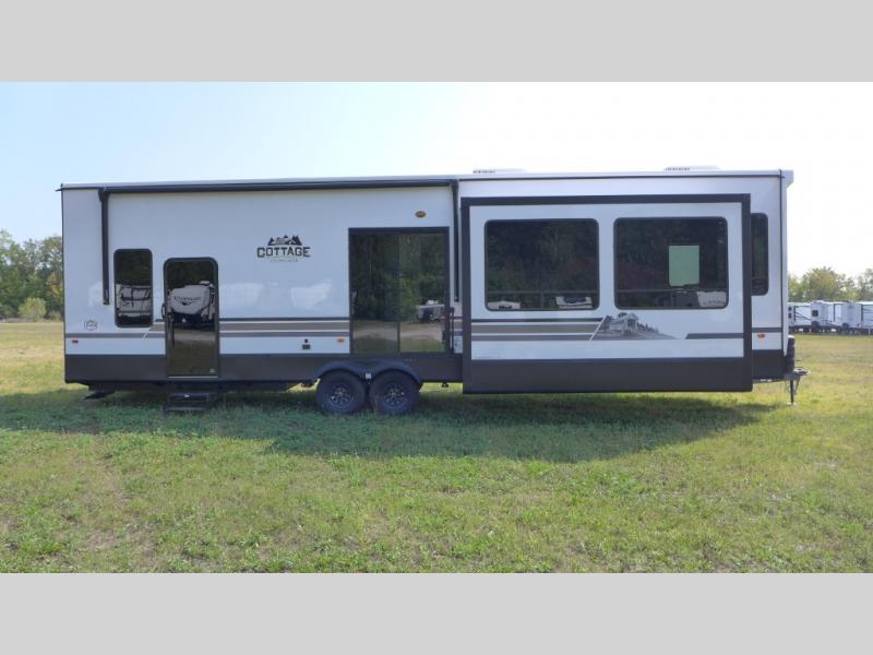 2025 Forest River Cedar Creek Cottage 40CDL, $ 114,531