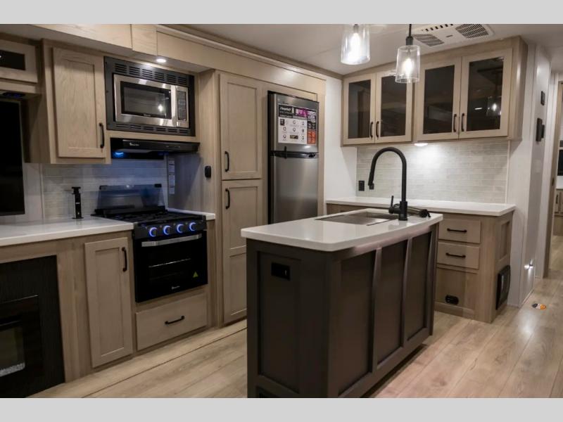 2026 Forest River Flagstaff Classic 832IKRL, $ 63,495