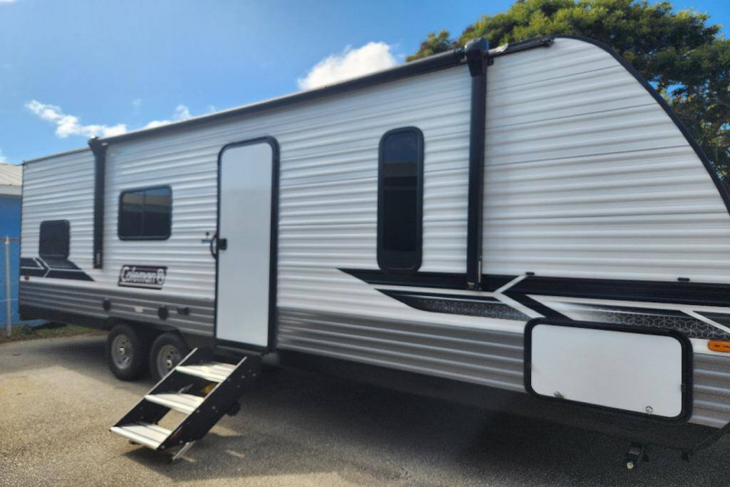 2024 Dutchmen Coleman Lantern LT 274BH, $ 0