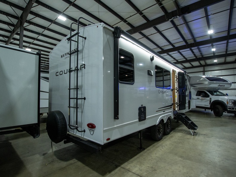 2026 Keystone Cougar Half-Ton (Travel Trailer) 26L, $ 56,244
