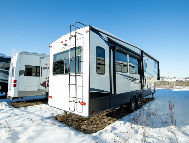 2022 Keystone Montana High Country 295RL, $ 0