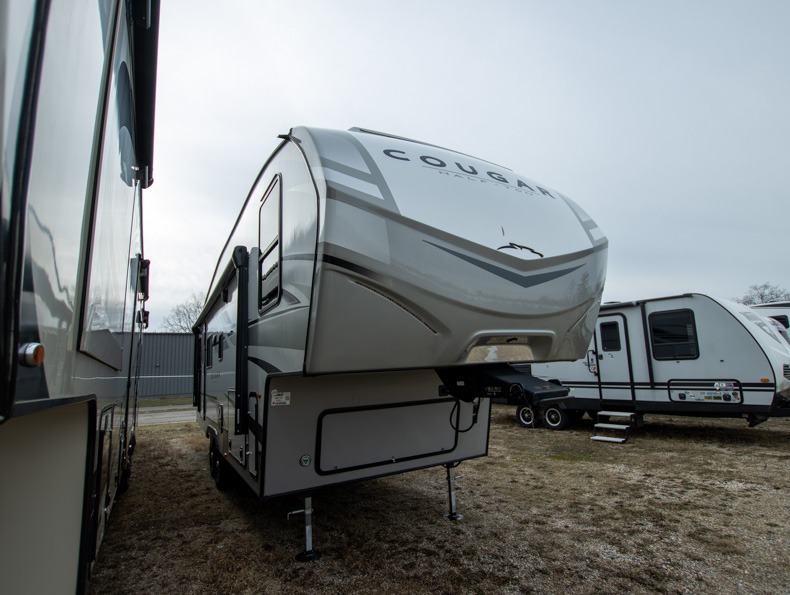 2024 Keystone Cougar Half-Ton 24RDS, $ 0