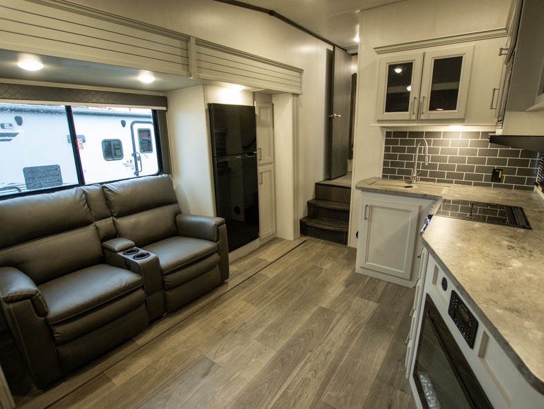 2024 Keystone Cougar Half-Ton 24RDS, $ 0