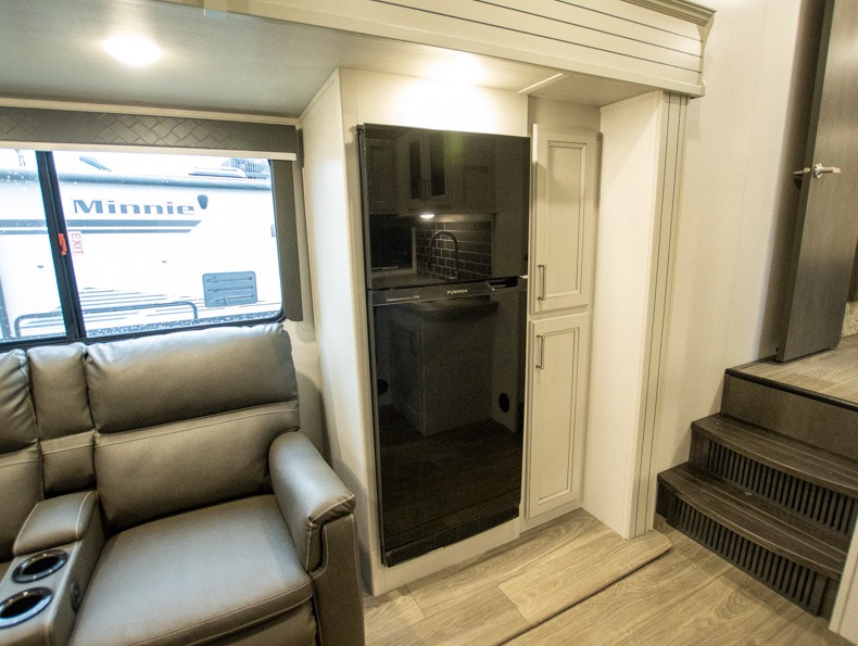 2024 Keystone Cougar Half-Ton 24RDS, $ 0