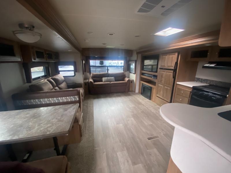 2018 Forest River Rockwood Ultra Lite 2906WS, $ 32,990