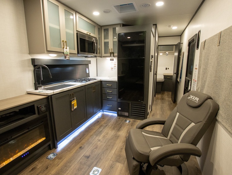 2026 Forest River XLR Boost 2714B, $ 66,409