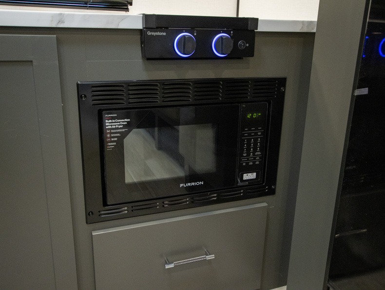 2026 Keystone Bullet Classic Single Axle 21RKC Sin, $ 38,544