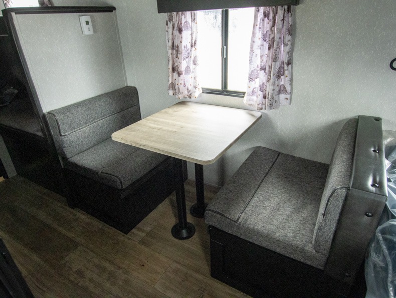 2021 Forest River Cherokee Wolf Pup 16BHS, $ 0