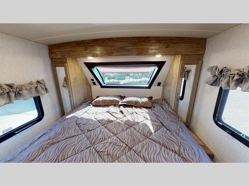 2020 Palomino SolAire Ultra Lite 253 RLS, $ 0