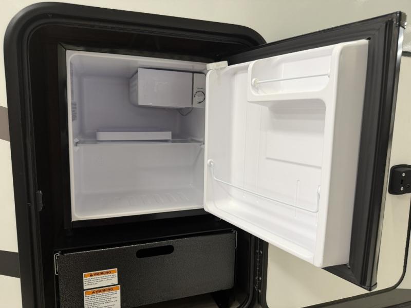 2024 Forest River Rockwood Ultra Lite 2720IK, $ 54,990