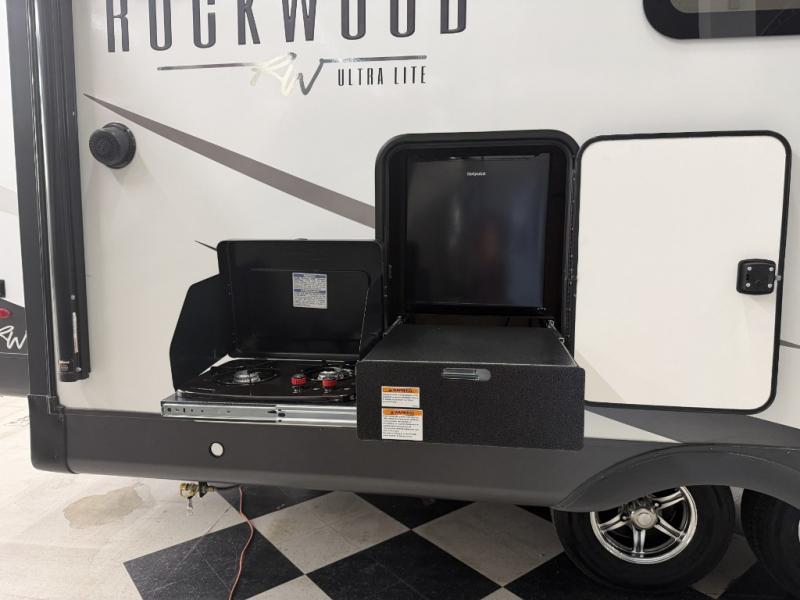 2024 Forest River Rockwood Ultra Lite 2720IK, $ 54,990