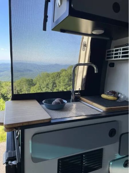 2021 Winnebago Revel, $ 99,000