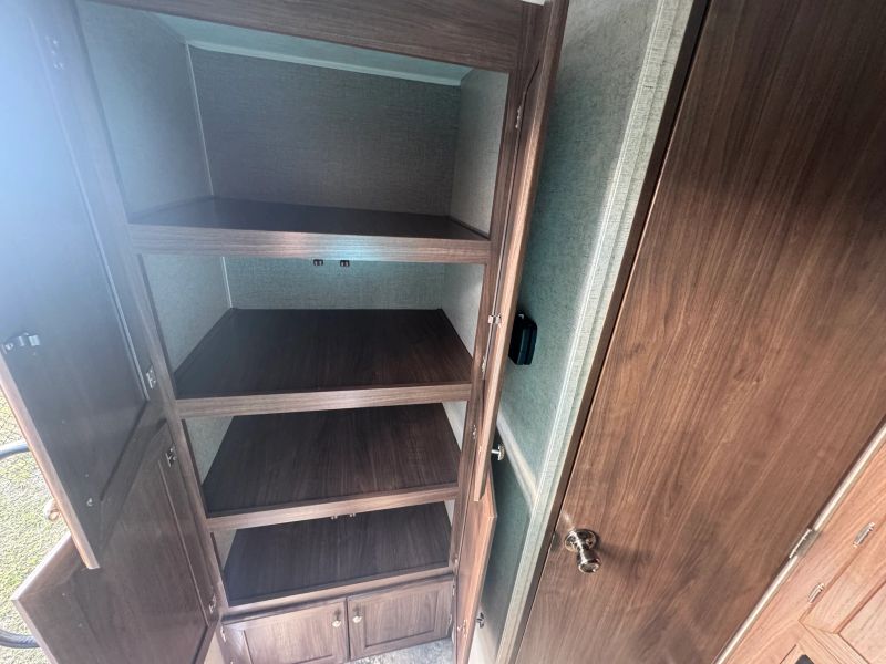 2018 Heartland Pioneer, $ 9,900