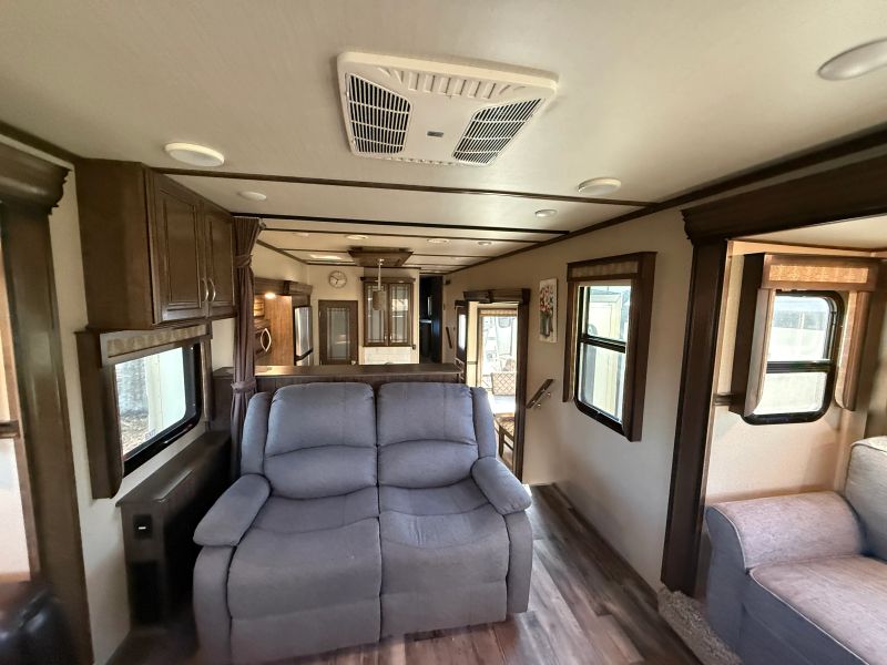2019 Grand Design Solitude Fifth Wheel, $ 36,000