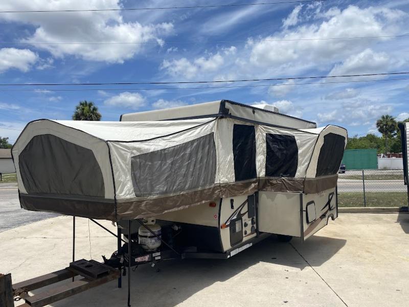 2017 Forest River Rockwood Premier 2516G, $ 5,999