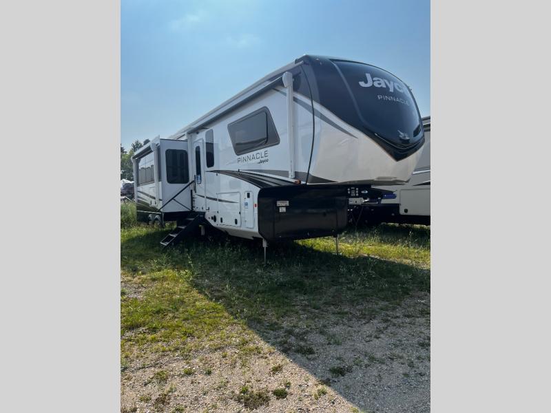 2026 Jayco Pinnacle 32RLTS, $ 94,990