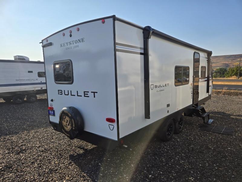 2026 Keystone Bullet Classic Dual Axle 2240RKWE Du, $ 37,941