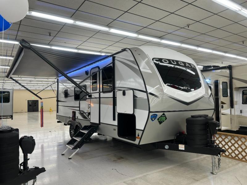2025 Keystone Cougar Half-Ton (Travel Trailer) 22M, $ 44,568