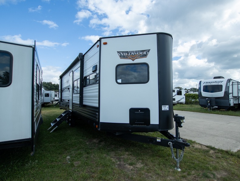 2021 Forest River Wildwood 28FKV, $ 0