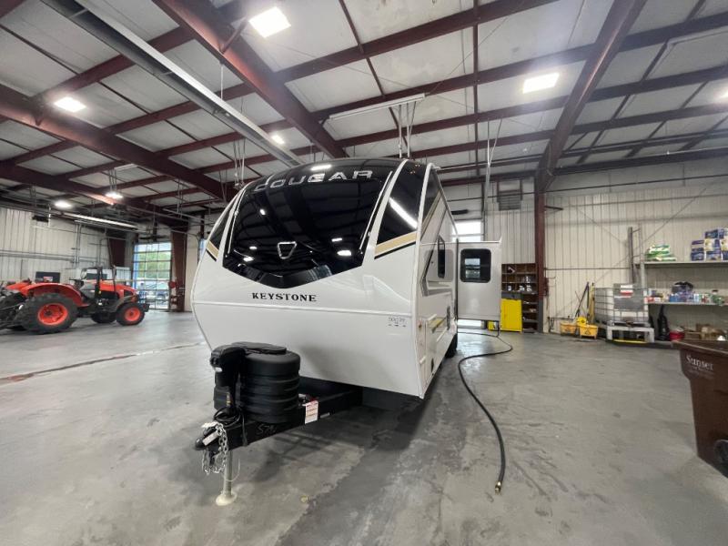 2026 Keystone Cougar Half-Ton (Travel Trailer) 25M, $ 55,202