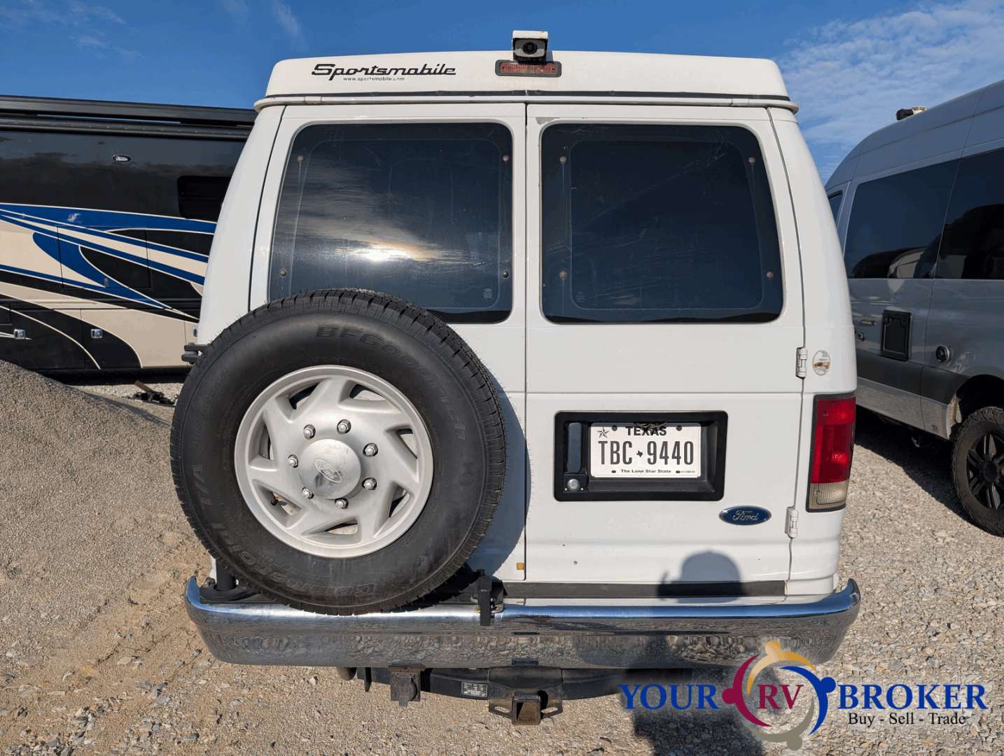 2005 Ford Sportsmobile E350, $ 17,000