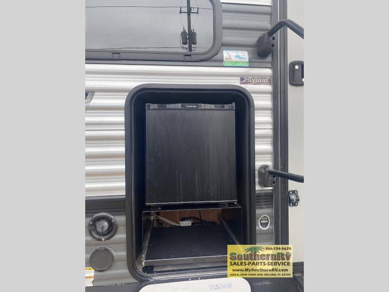 2021 Forest River Salem 29VBUD, $ 18,999
