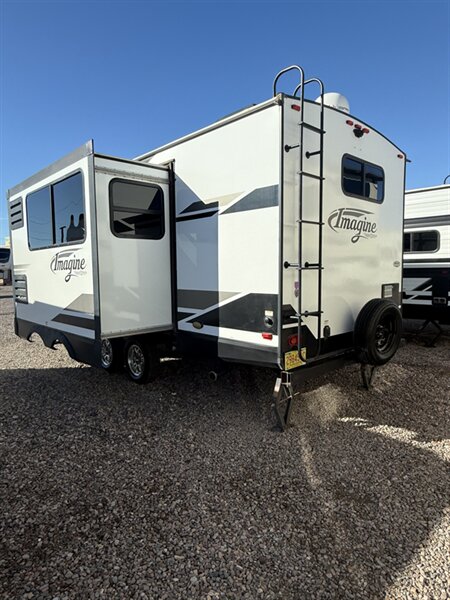 2019 Grand Design Imagine 2150RB, $ 25,995