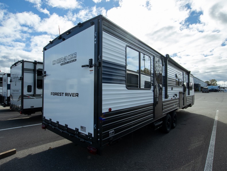 2026 Forest River Cherokee Grey Wolf Toy Haulers 2, $ 55,633