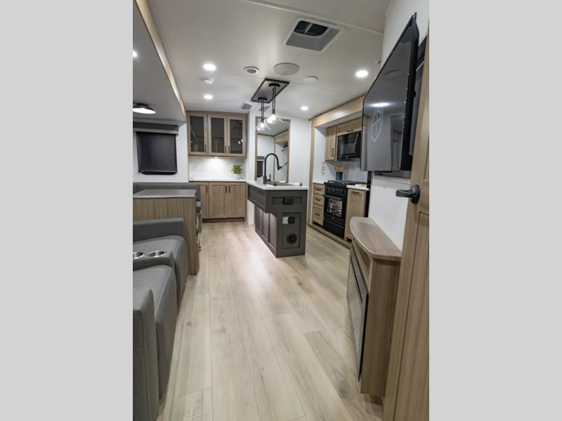 2026 Forest River Rockwood Signature Travel Traile, $ 79,056