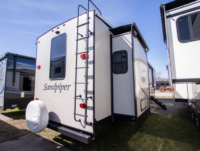2021 Forest River Sandpiper C-Class 3550FL, $ 0