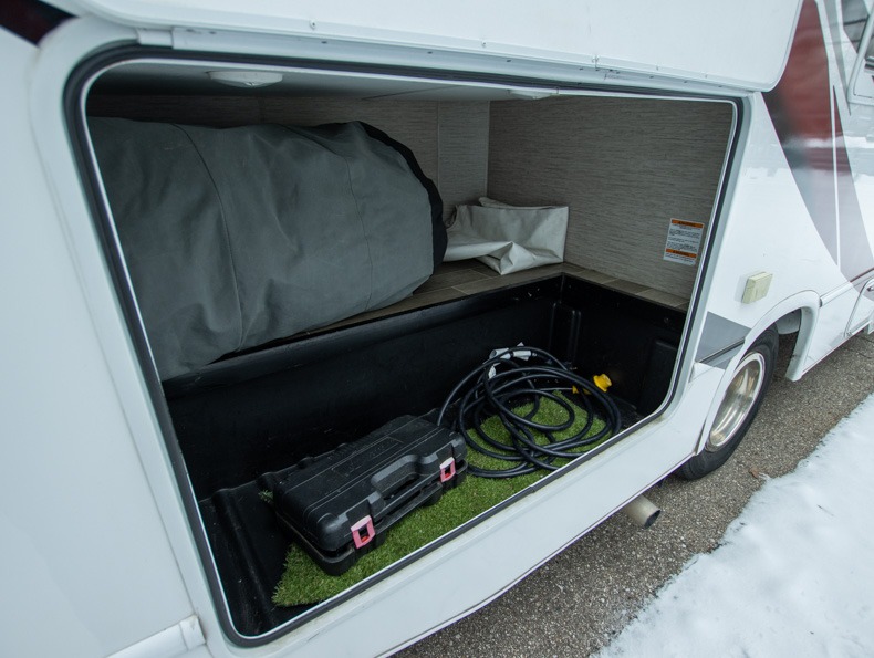 2022 Thor Motor Coach Quantum SE SE22 Ford, $ 0