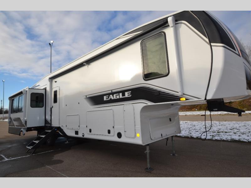 2025 Jayco Eagle 355MBQS, $ 111,806