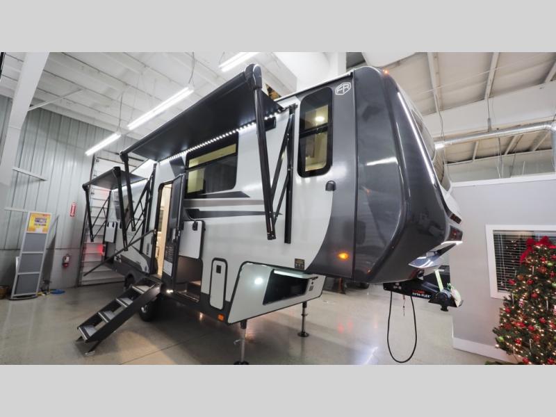 2026 Forest River Rockwood Signature Fifth Wheel 2, $ 77,576