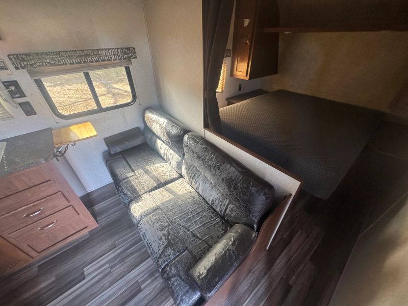 2017 Jayco Jay Flight SLX, $ 10,900