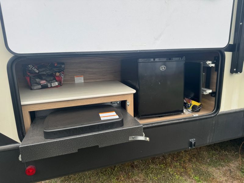 2020 Atlas by Dutchmen Atlas, $ 16,900