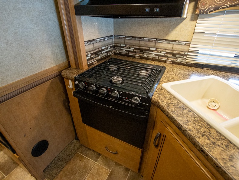 2016 Thor Motor Coach Four Winds 28Z, $ 0