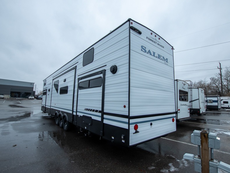 2026 Forest River Salem Villa Series 40ZZZ, $ 0