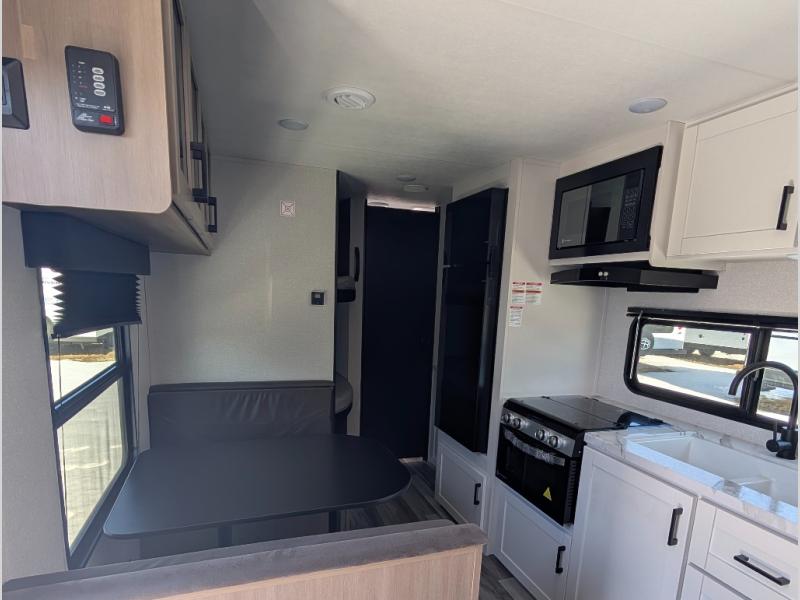 2026 Jayco Jay Flight SLX 170BH Sport Edition, $ 12,990