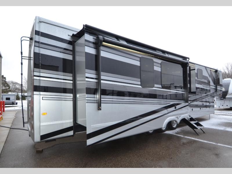 2026 Forest River Riverstone 43BFC, $ 218,202