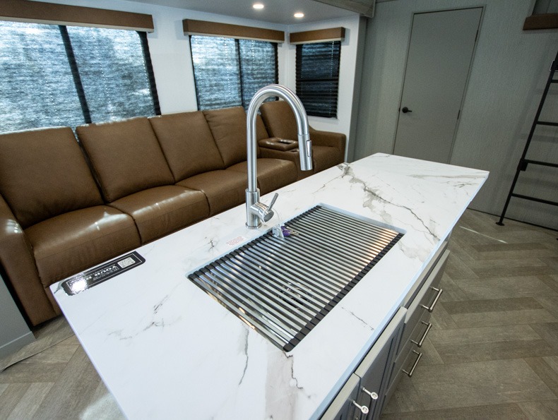 2026 Keystone Sprinter 3920DSL, $ 88,134