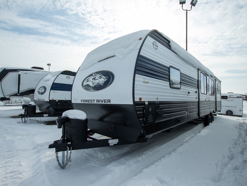 2026 Forest River Cherokee Wolf Den 304SR, $ 62,425