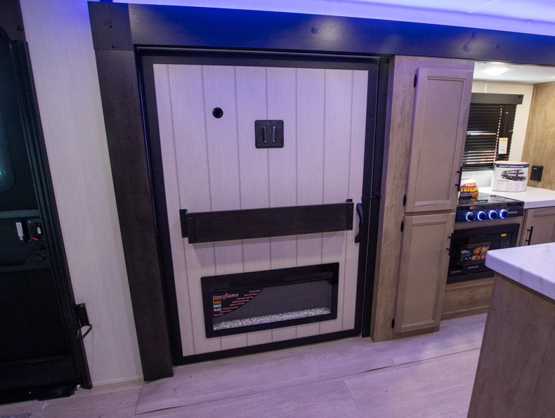 2026 Forest River Cherokee Wolf Den 304SR, $ 62,425