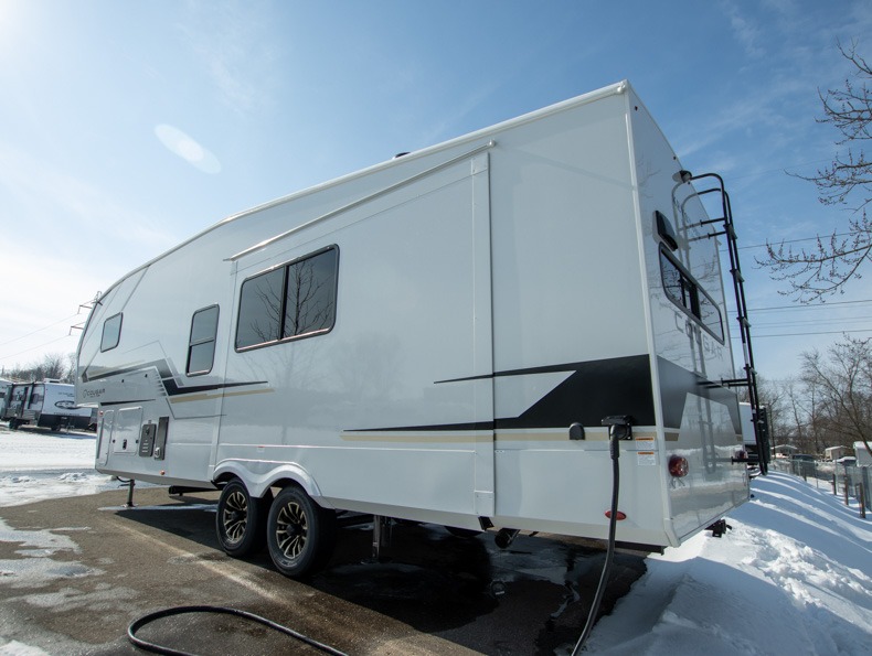 2026 Keystone Cougar Half-Ton (Fifth Wheel) 26RKE, $ 70,096