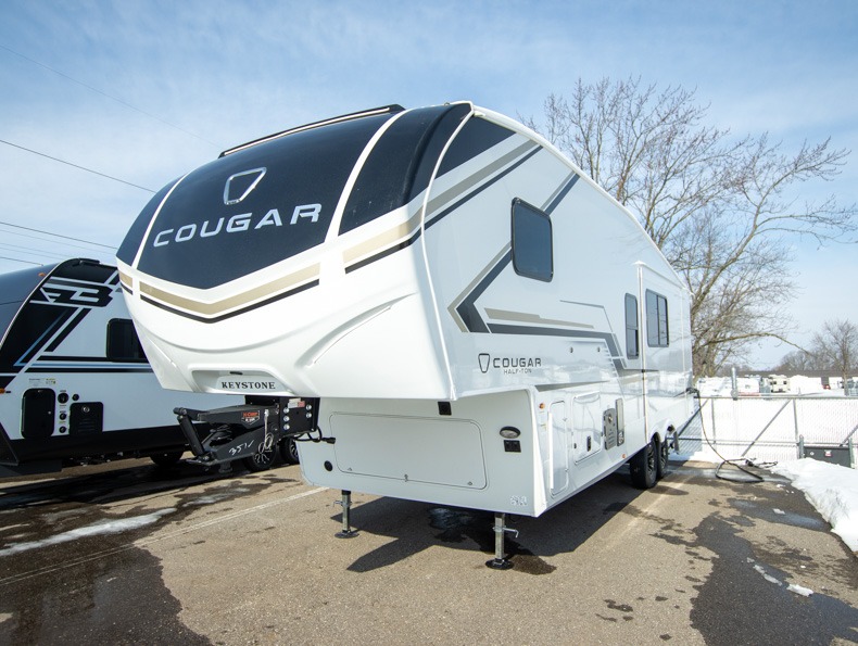 2026 Keystone Cougar Half-Ton (Fifth Wheel) 26RKE, $ 70,096
