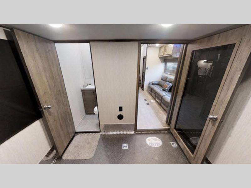 2019 Forest River Vengeance 348A13, $ 0