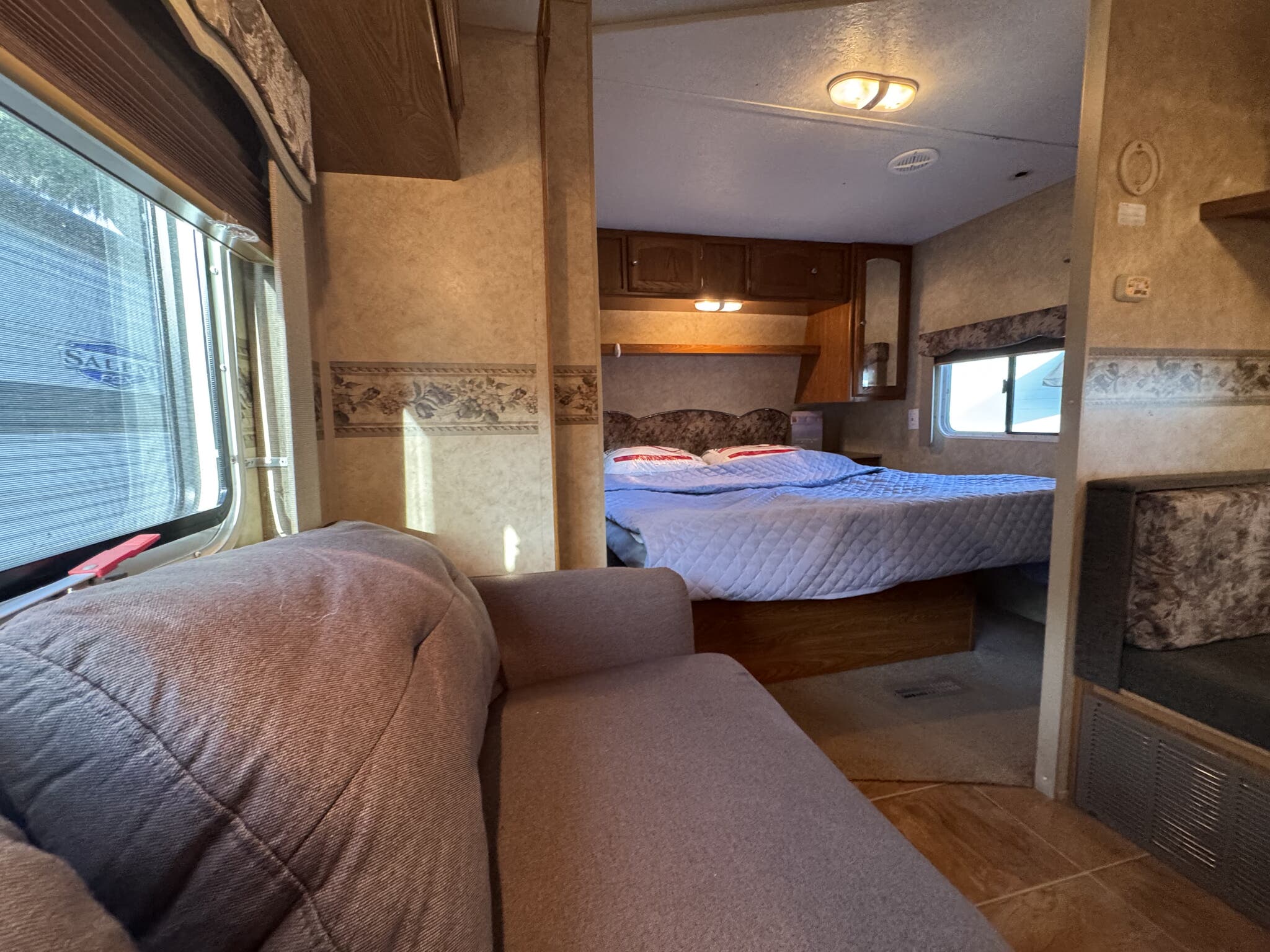 2008 Dutchmen Dutchmen Lite 25C-GS, $ 6,995