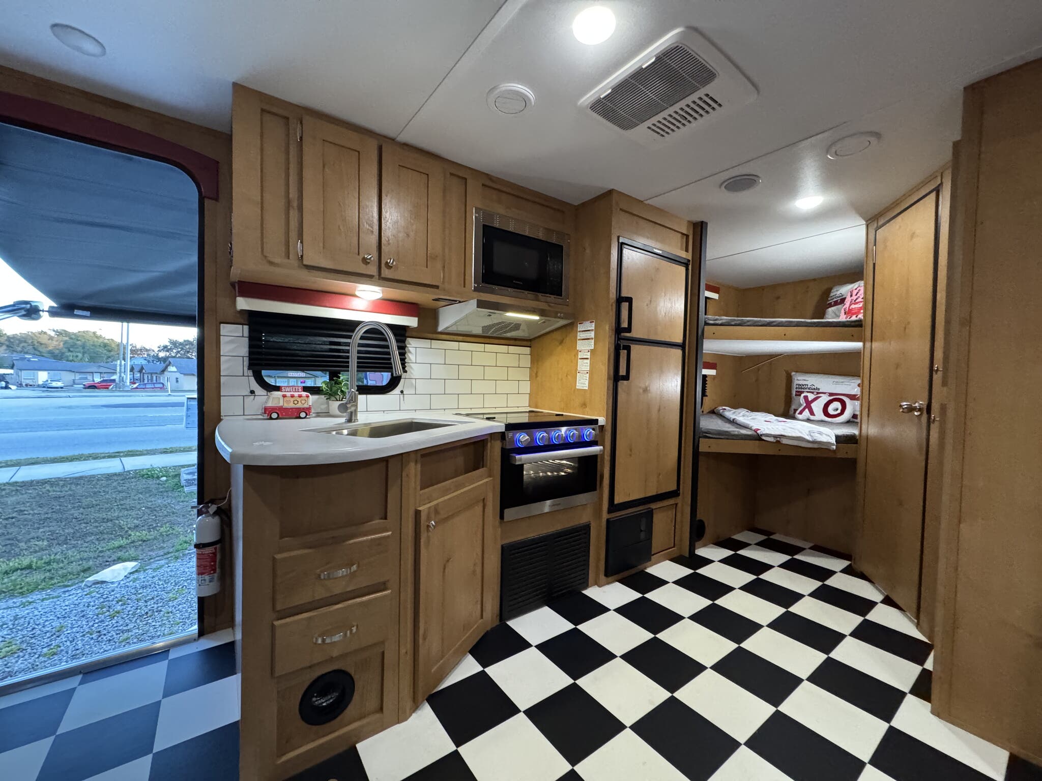 2023 Riverside RV Retro 240BH, $ 20,495