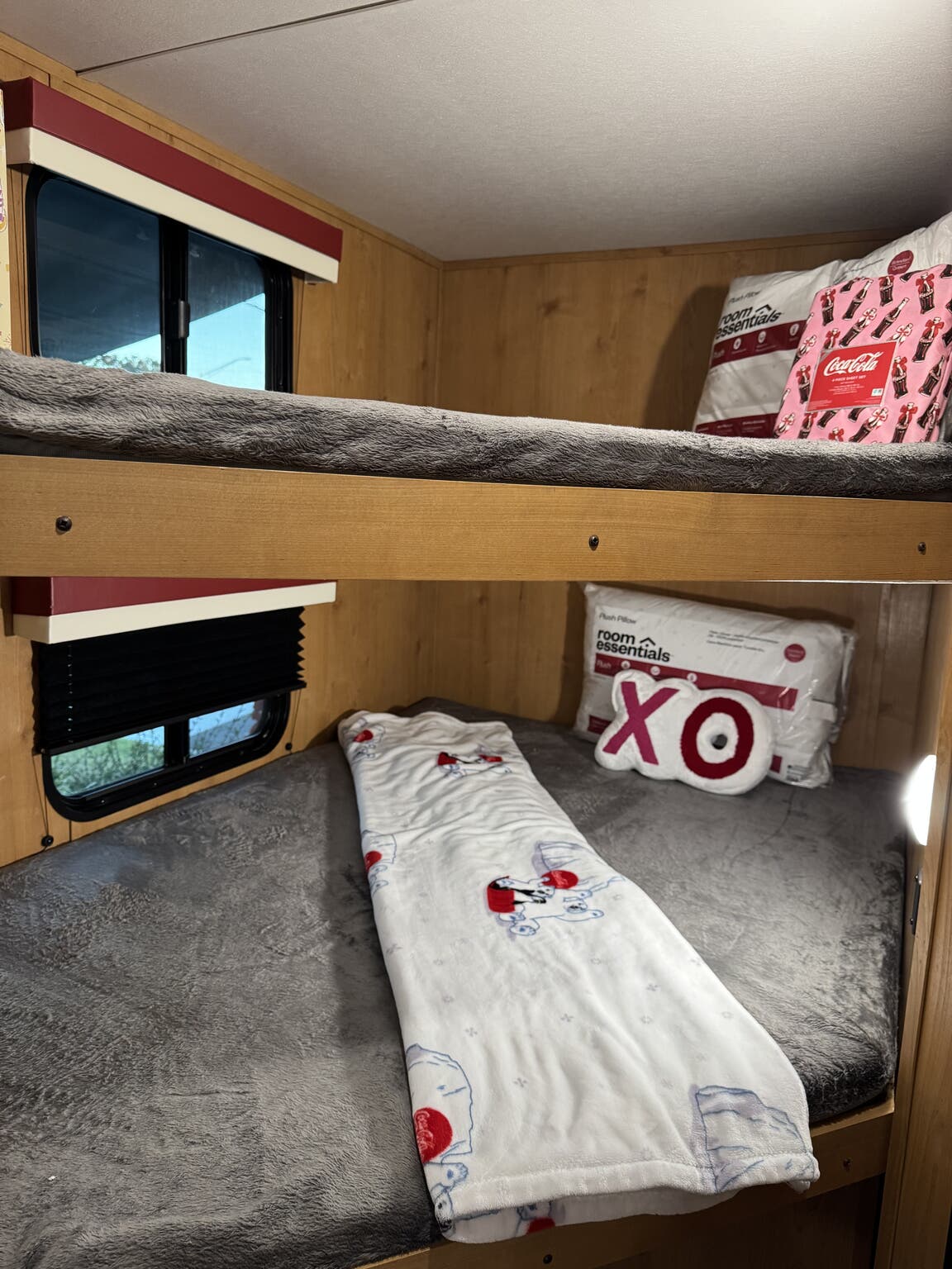 2023 Riverside RV Retro 240BH, $ 20,495
