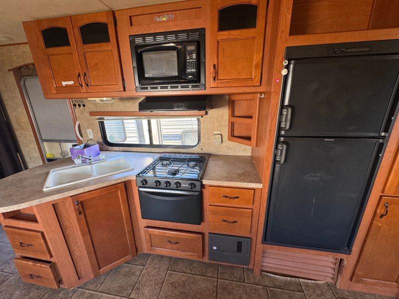 2013 Forest River Cherokee, $ 9,900