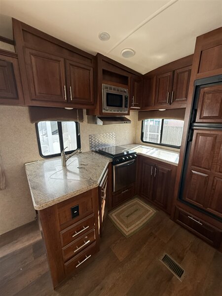 2014 Forest River Wildcat, $ 15,995